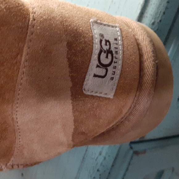 UGG BOOTS SZ 6 - Picture 8 of 9